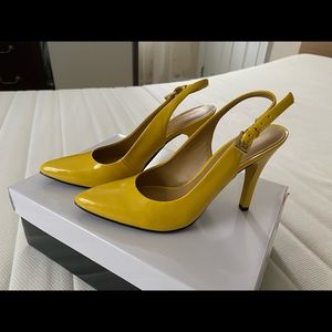 Brand new Nine West heel
